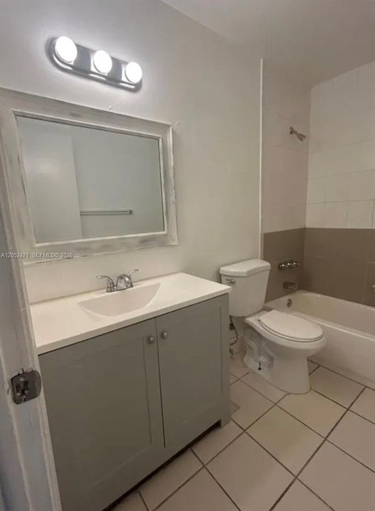 В аренду: $1,600 (1 спален, 1 ванн, 680 Квадратных фут)