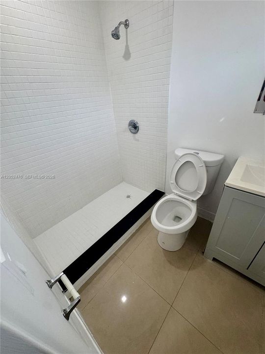 For Rent: $2,295 (2 beds, 2 baths, 806 Square Feet)