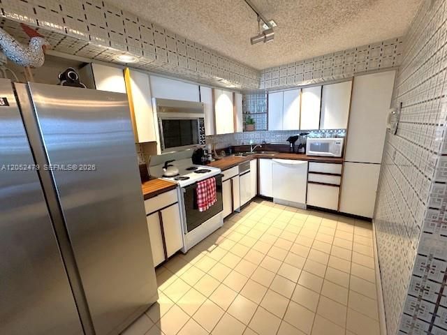 En Venta: $670,000 (2 camas, 2 baños, 1805 Pies cuadrados)