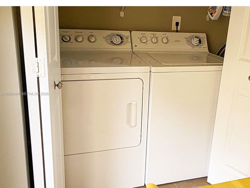 En Renta: $8,000 (3 camas, 2 baños, 1850 Pies cuadrados)