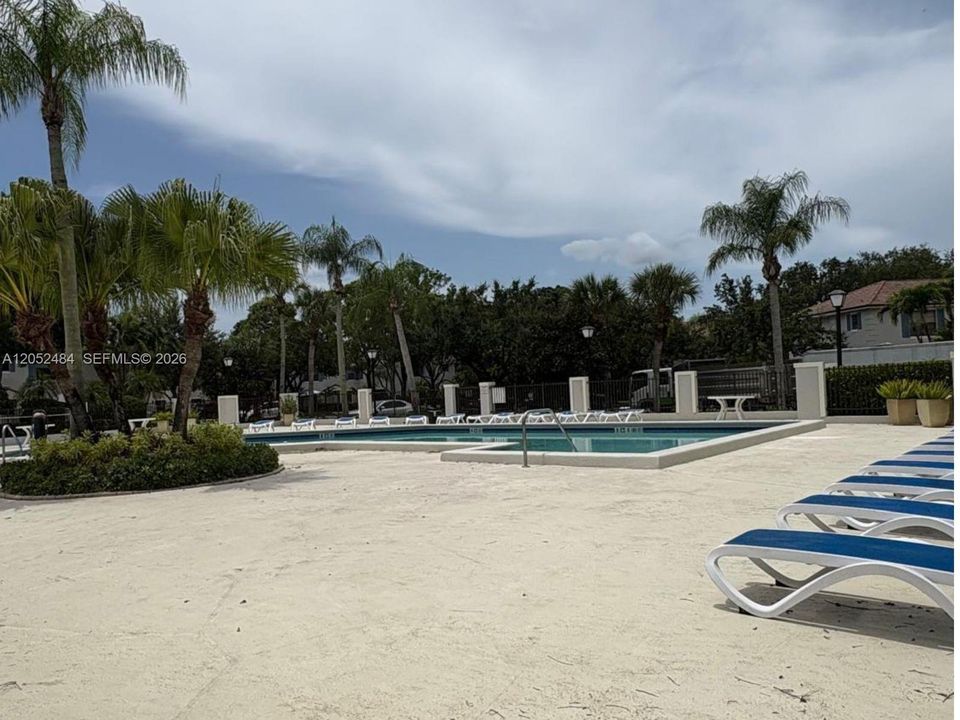 For Rent: $8,000 (3 beds, 2 baths, 1850 Square Feet)