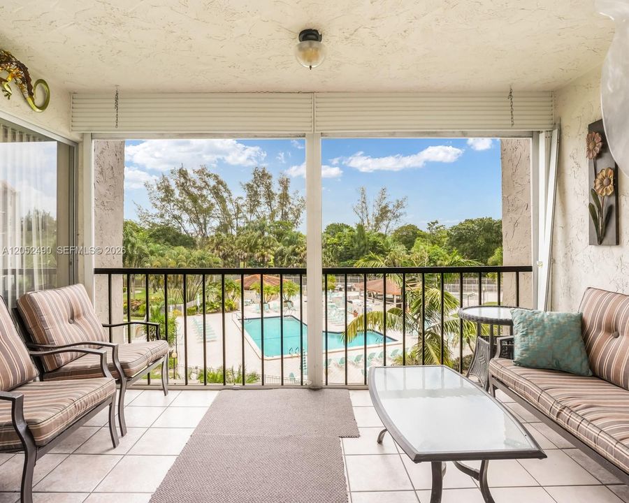 For Sale: $135,000 (2 beds, 2 baths, 1260 Square Feet)
