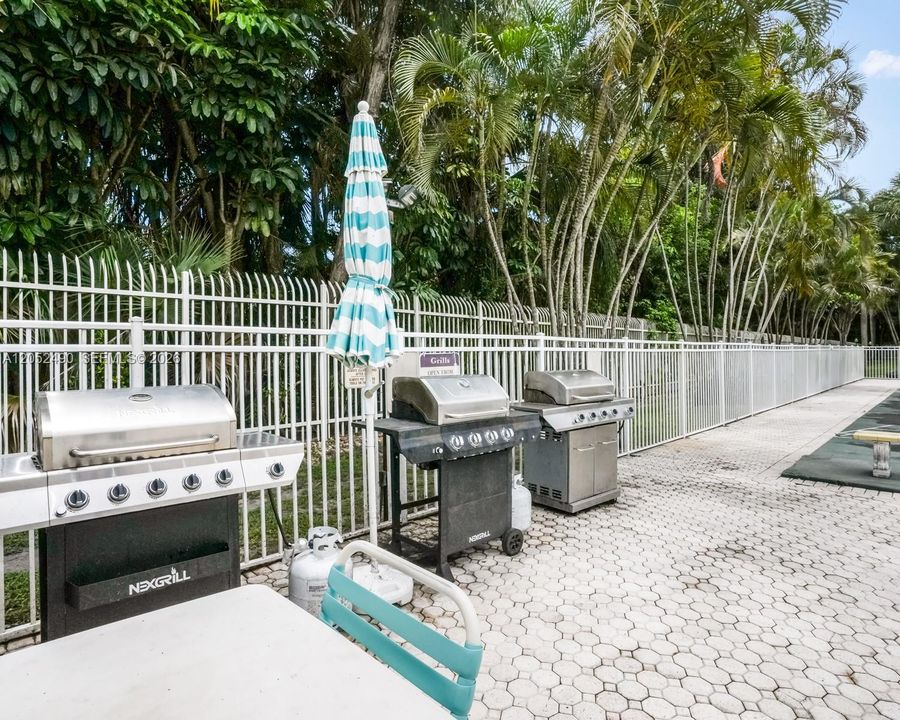 For Sale: $135,000 (2 beds, 2 baths, 1260 Square Feet)