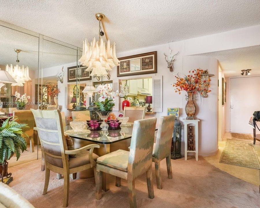 For Sale: $135,000 (2 beds, 2 baths, 1260 Square Feet)