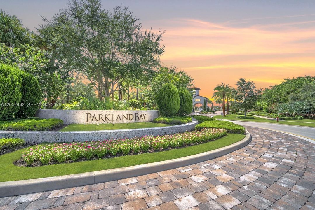 Active With Contract: $1,725,000 (4 beds, 4 baths, 4065 Square Feet)