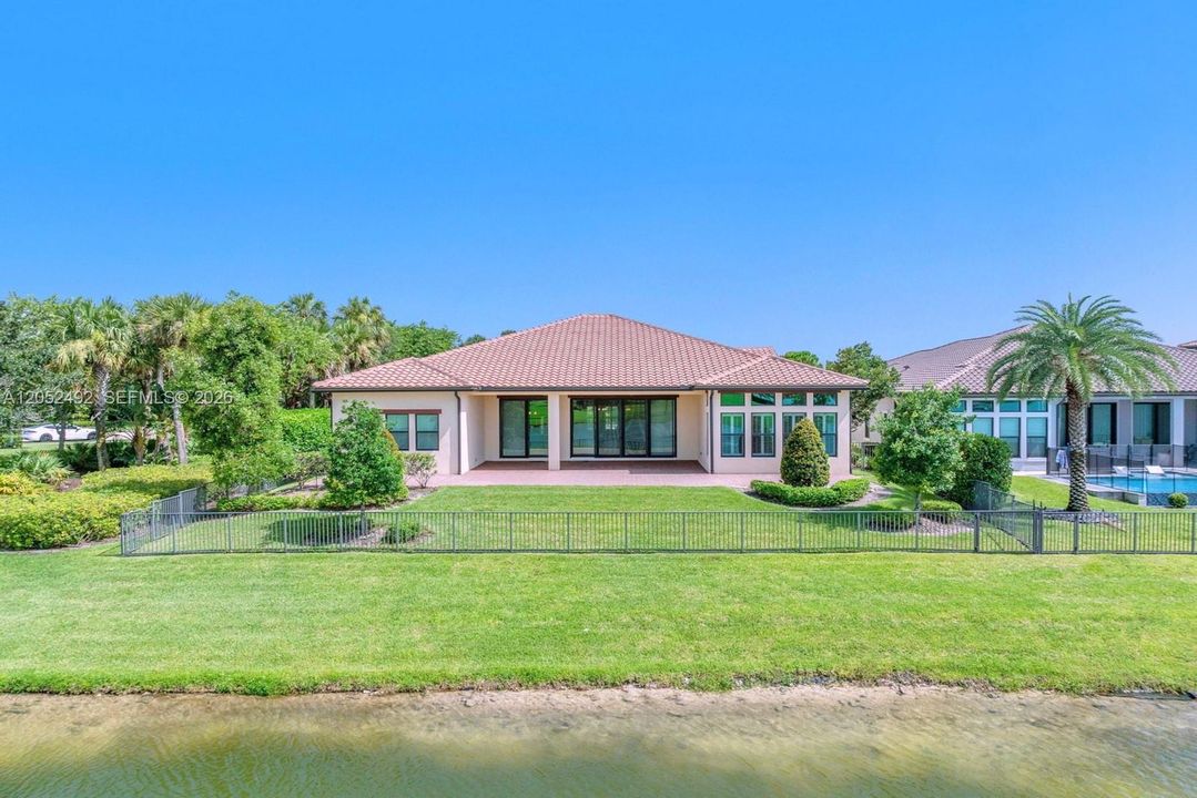 Active With Contract: $1,725,000 (4 beds, 4 baths, 4065 Square Feet)