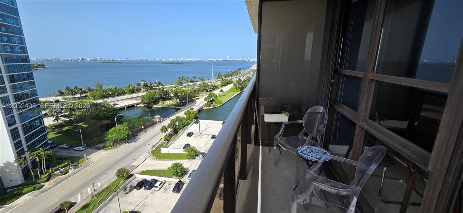 For Rent: $2,600 (1 beds, 2 baths, 768 Square Feet)