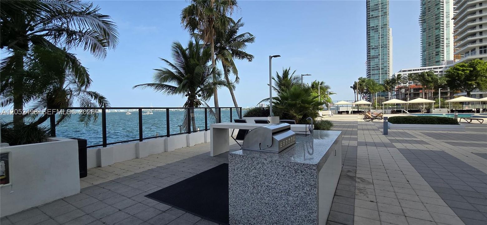 For Rent: $2,600 (1 beds, 2 baths, 768 Square Feet)