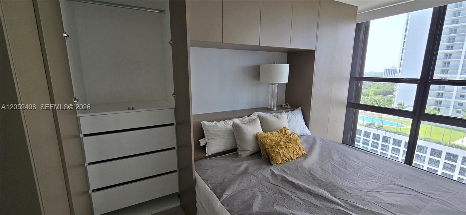 For Rent: $2,600 (1 beds, 2 baths, 768 Square Feet)