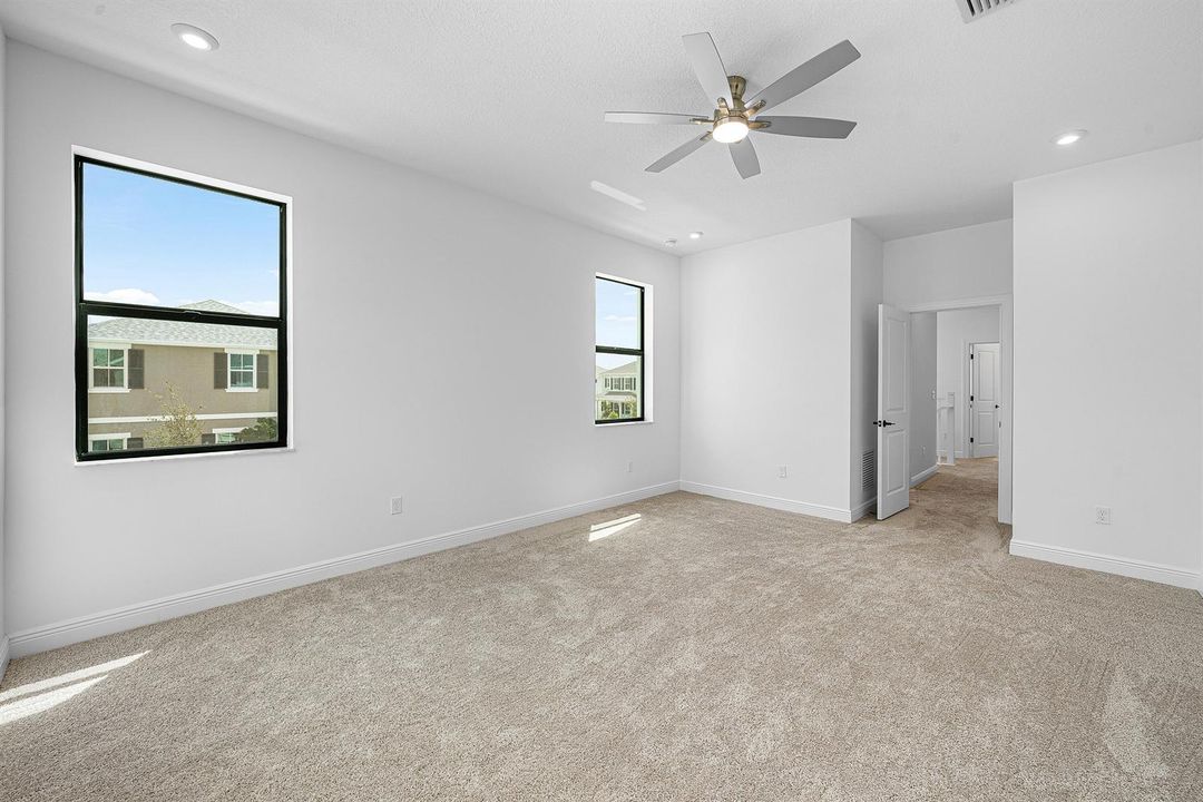 024-920SouthwestNewfieldAvenue-PalmCity-
