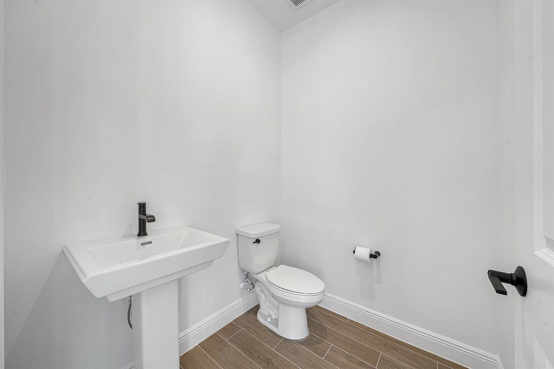 020-920SouthwestNewfieldAvenue-PalmCity-