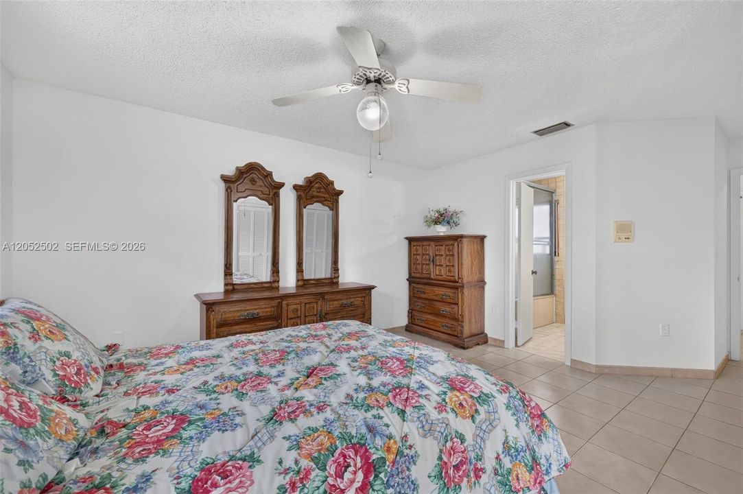 For Sale: $640,000 (3 beds, 2 baths, 1536 Square Feet)