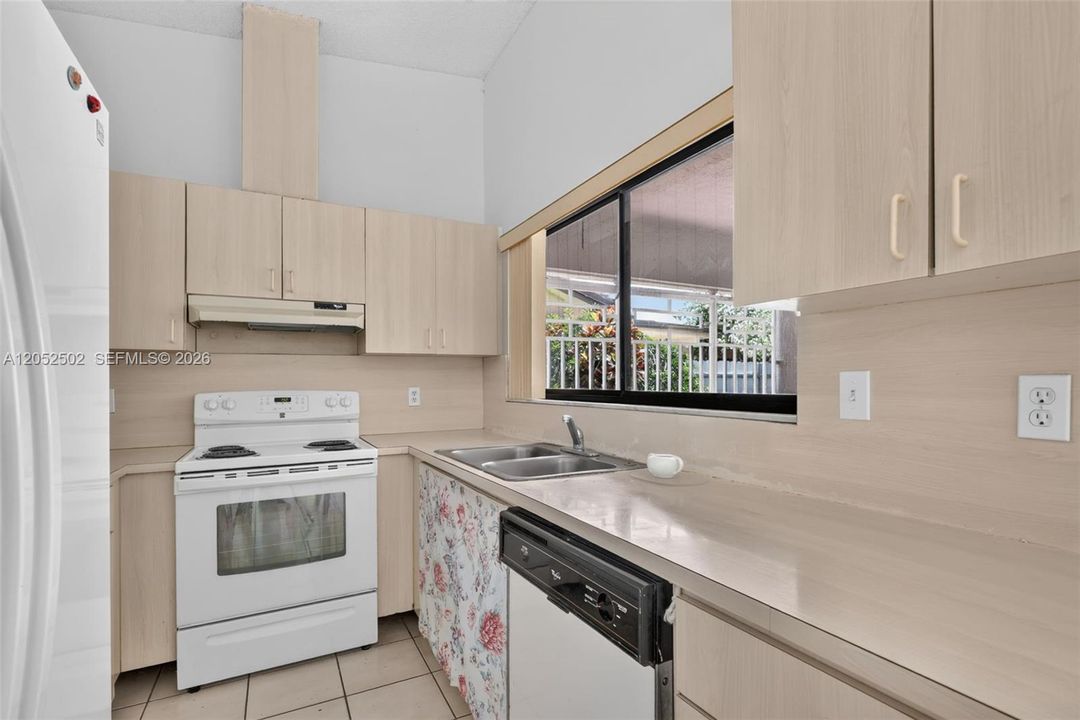 For Sale: $640,000 (3 beds, 2 baths, 1536 Square Feet)