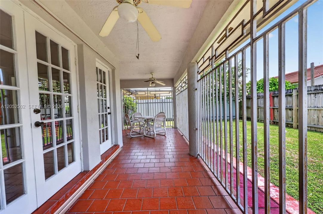 For Sale: $640,000 (3 beds, 2 baths, 1536 Square Feet)