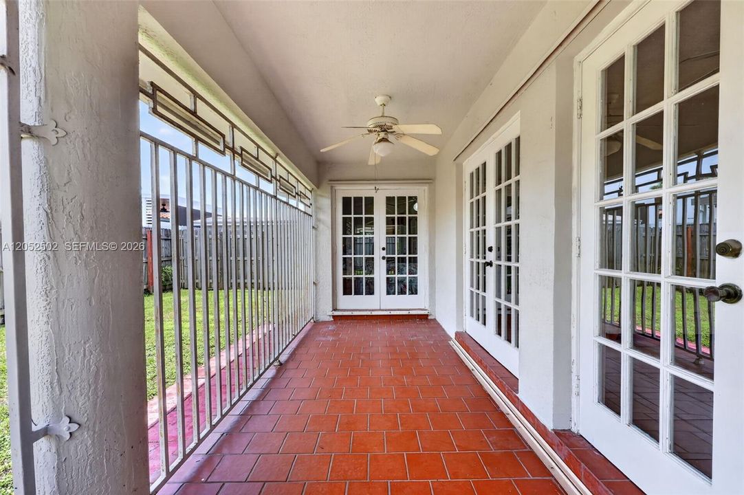 For Sale: $640,000 (3 beds, 2 baths, 1536 Square Feet)