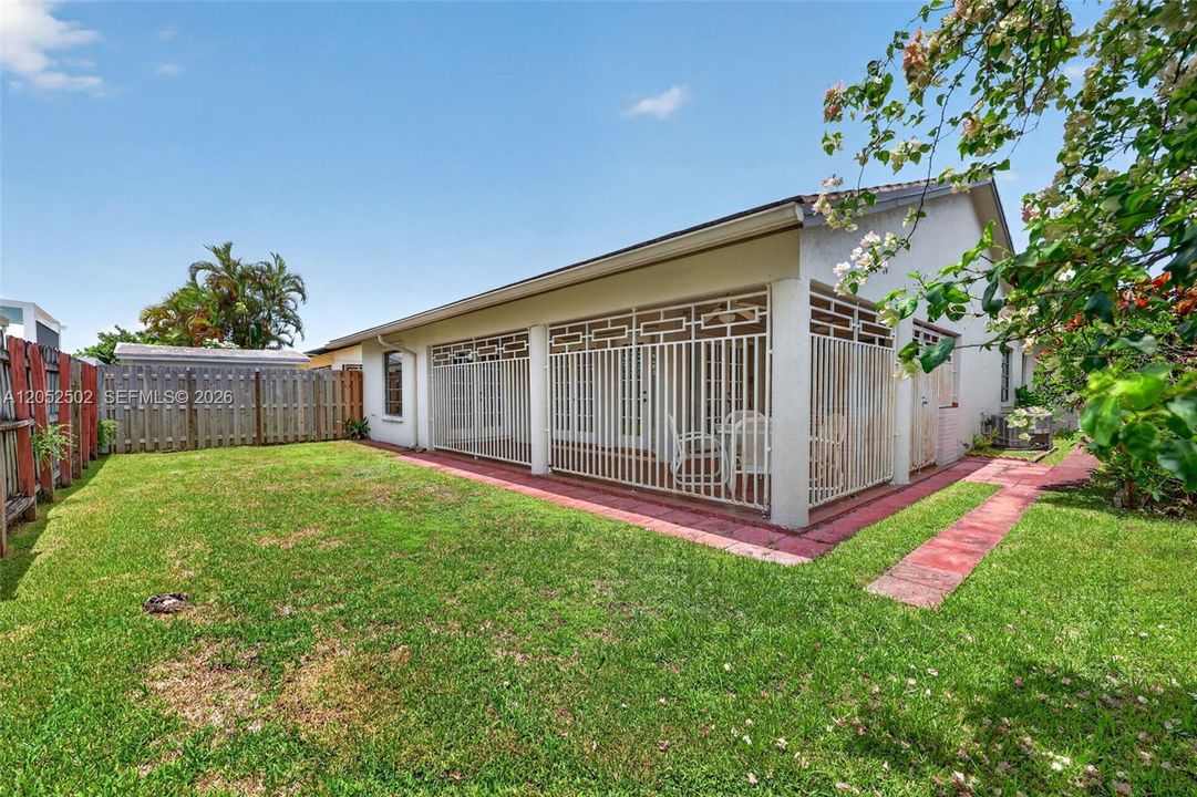 For Sale: $640,000 (3 beds, 2 baths, 1536 Square Feet)