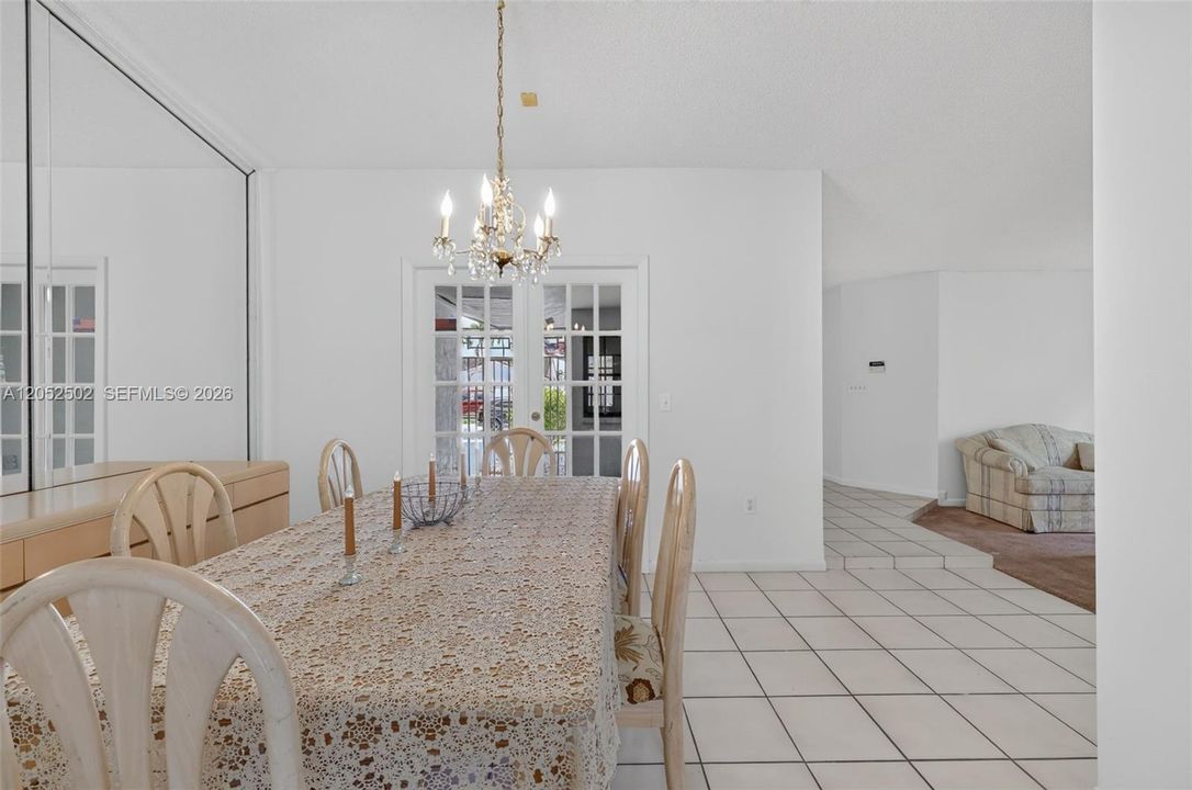 For Sale: $640,000 (3 beds, 2 baths, 1536 Square Feet)