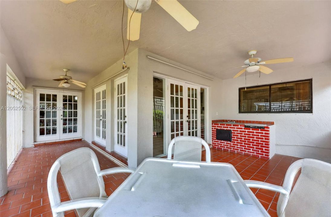 For Sale: $640,000 (3 beds, 2 baths, 1536 Square Feet)