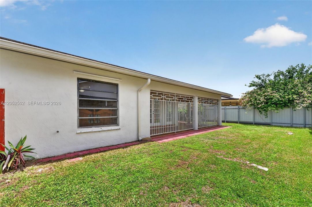 For Sale: $640,000 (3 beds, 2 baths, 1536 Square Feet)
