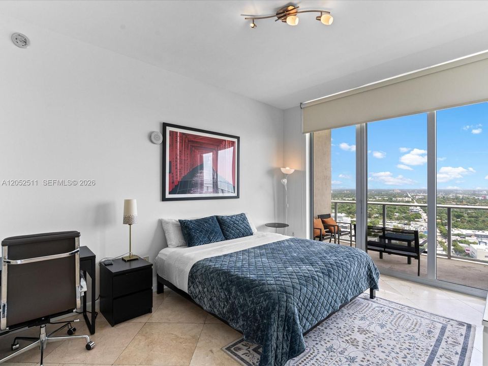 For Rent: $3,750 (1 beds, 1 baths, 735 Square Feet)