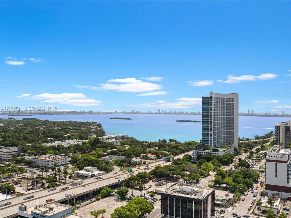 For Rent: $3,750 (1 beds, 1 baths, 735 Square Feet)
