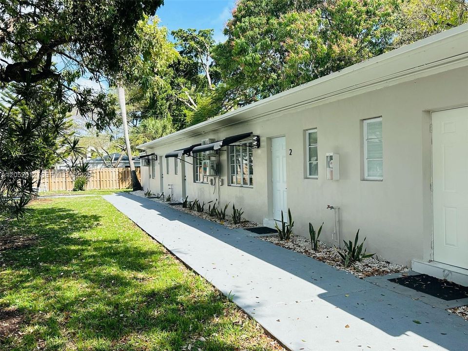 For Rent: $1,700 (1 beds, 1 baths, 550 Square Feet)