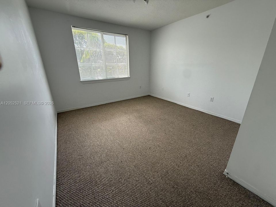 В аренду: $2,650 (2 спален, 2 ванн, 989 Квадратных фут)
