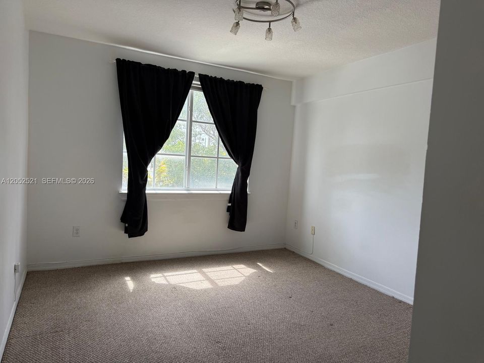 В аренду: $2,650 (2 спален, 2 ванн, 989 Квадратных фут)