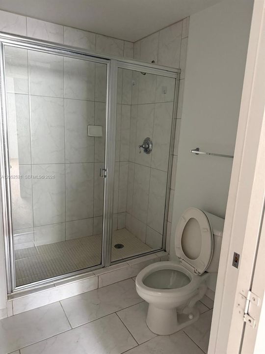 В аренду: $2,650 (2 спален, 2 ванн, 989 Квадратных фут)