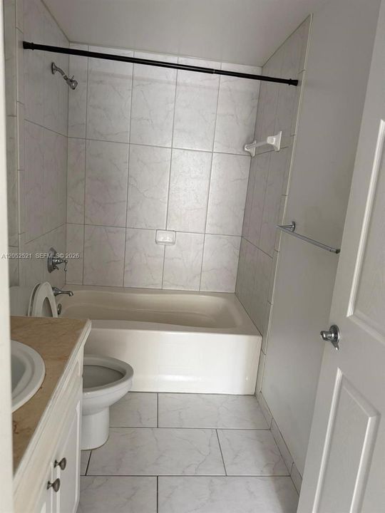 В аренду: $2,650 (2 спален, 2 ванн, 989 Квадратных фут)