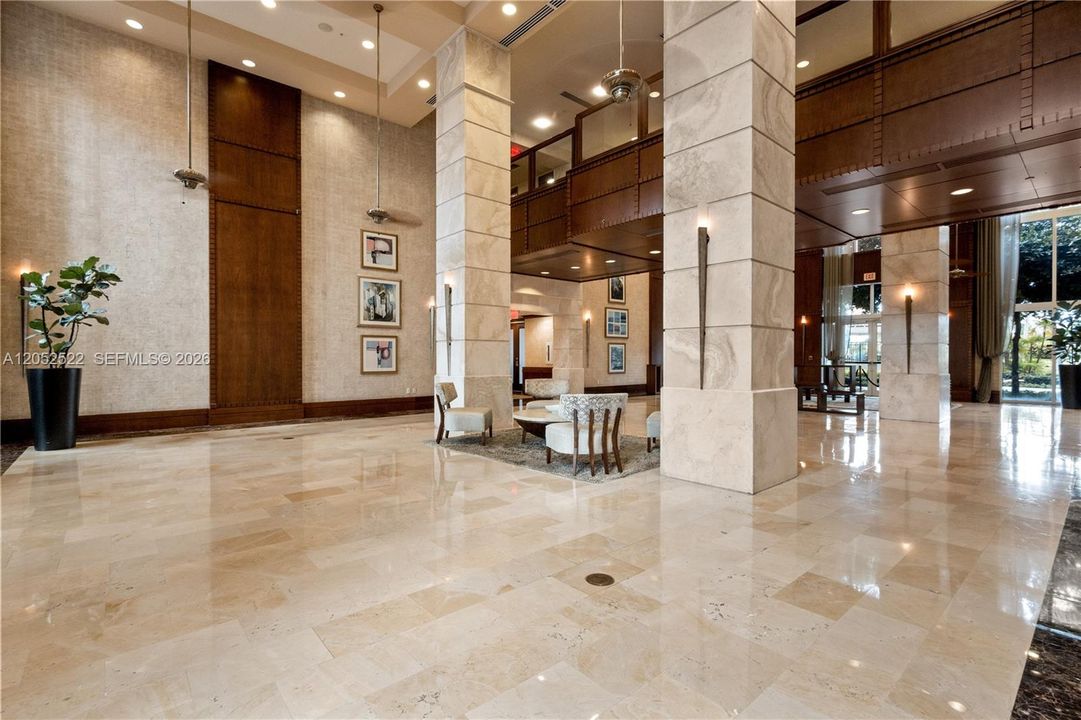 For Rent: $3,325 (2 beds, 2 baths, 1175 Square Feet)