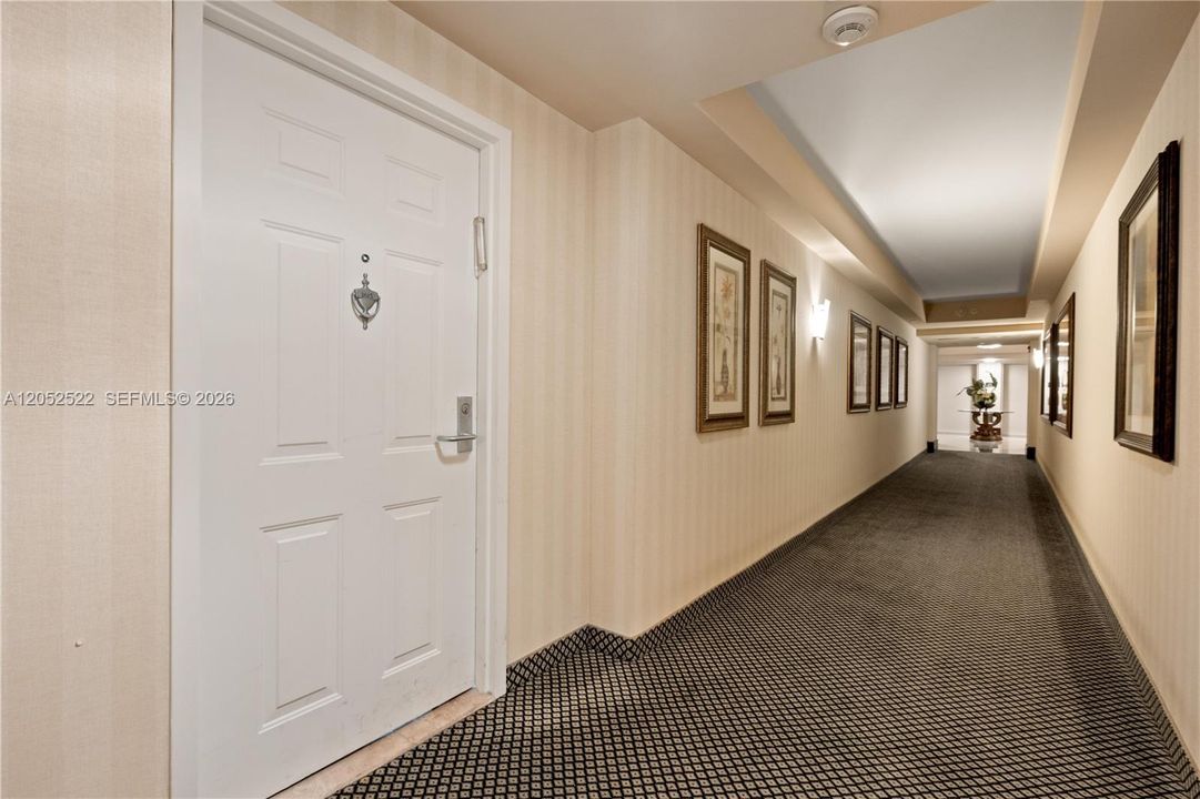 For Rent: $3,325 (2 beds, 2 baths, 1175 Square Feet)