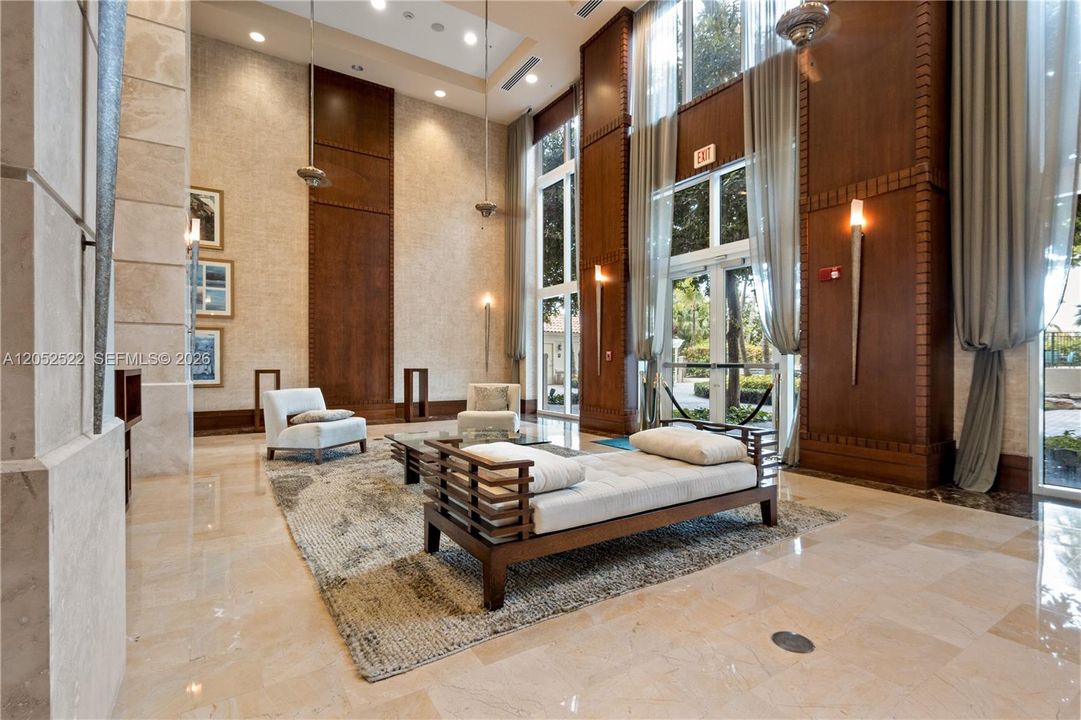 For Rent: $3,325 (2 beds, 2 baths, 1175 Square Feet)