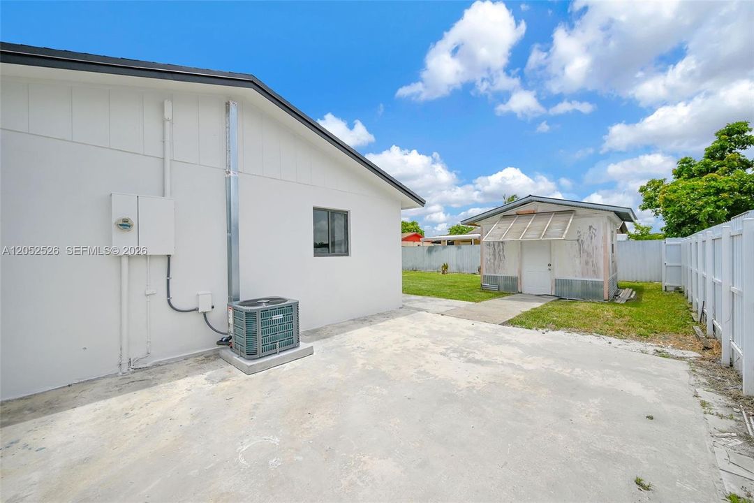 En Venta: $675,000 (3 camas, 2 baños, 1398 Pies cuadrados)