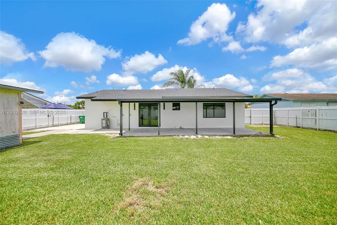 En Venta: $675,000 (3 camas, 2 baños, 1398 Pies cuadrados)