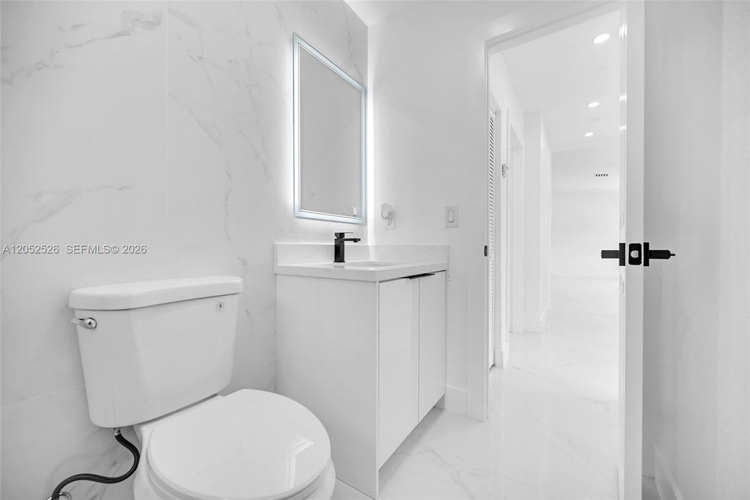 En Venta: $675,000 (3 camas, 2 baños, 1398 Pies cuadrados)