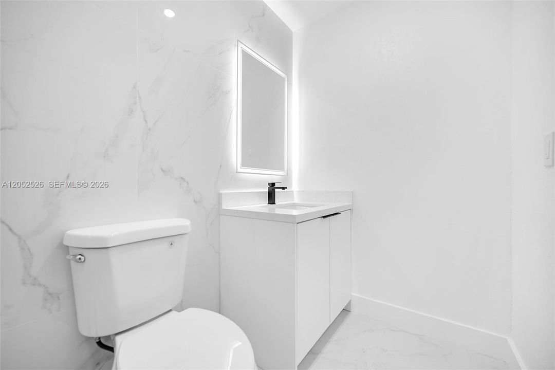 En Venta: $675,000 (3 camas, 2 baños, 1398 Pies cuadrados)