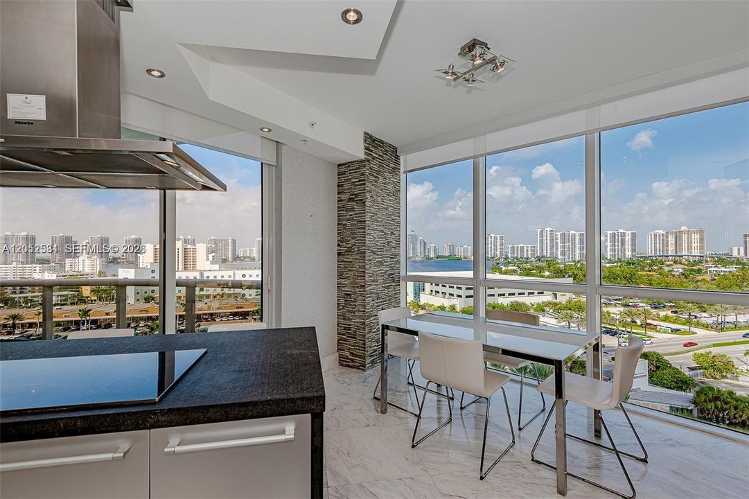 For Sale: $1,400,000 (2 beds, 2 baths, 1649 Square Feet)