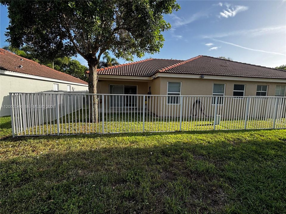En Venta: $565,000 (2 camas, 2 baños, 1153 Pies cuadrados)