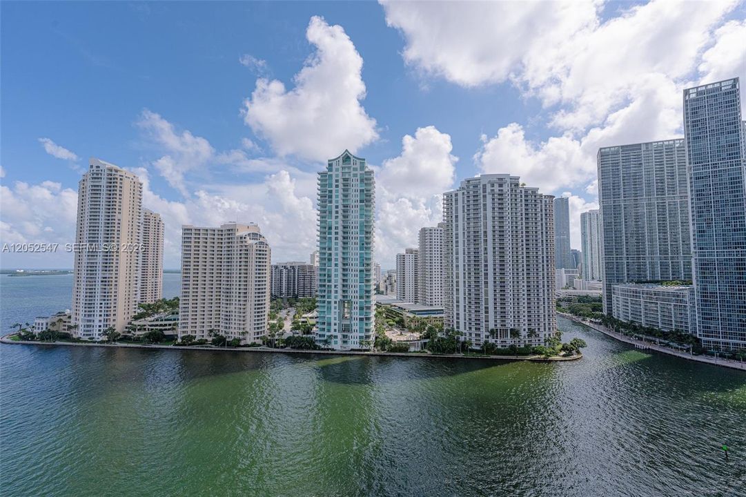For Rent: $4,500 (2 beds, 2 baths, 1227 Square Feet)