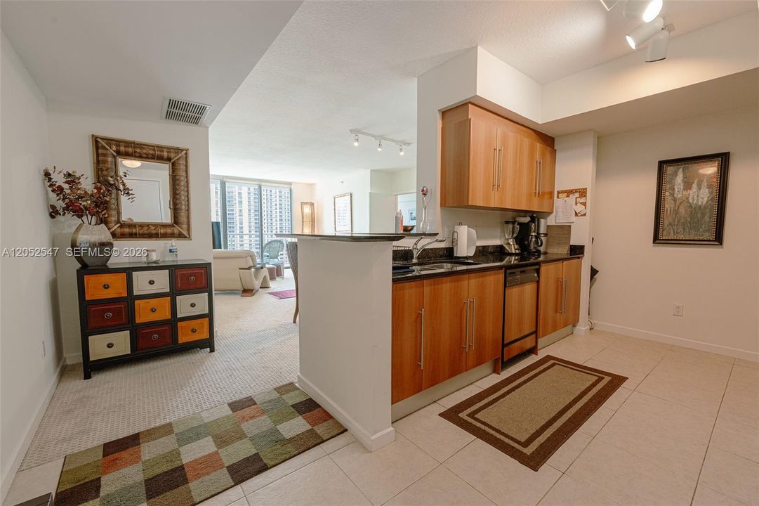 For Rent: $4,500 (2 beds, 2 baths, 1227 Square Feet)