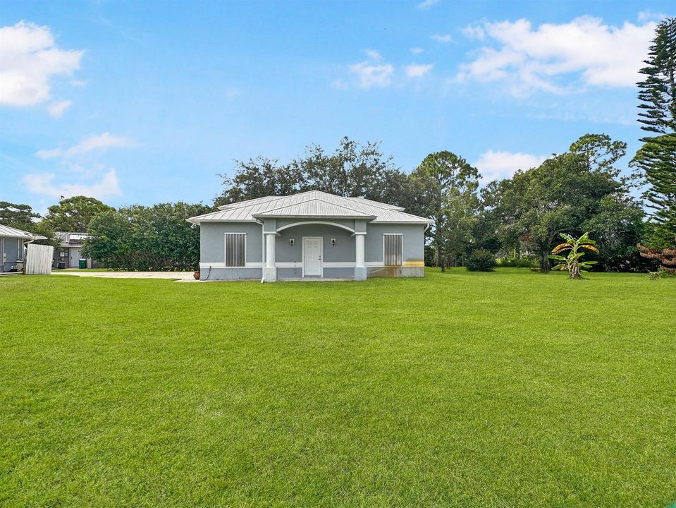 Detached Building
