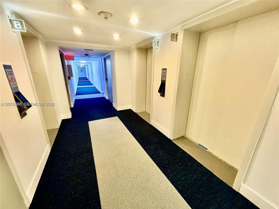 For Rent: $2,800 (1 beds, 1 baths, 800 Square Feet)