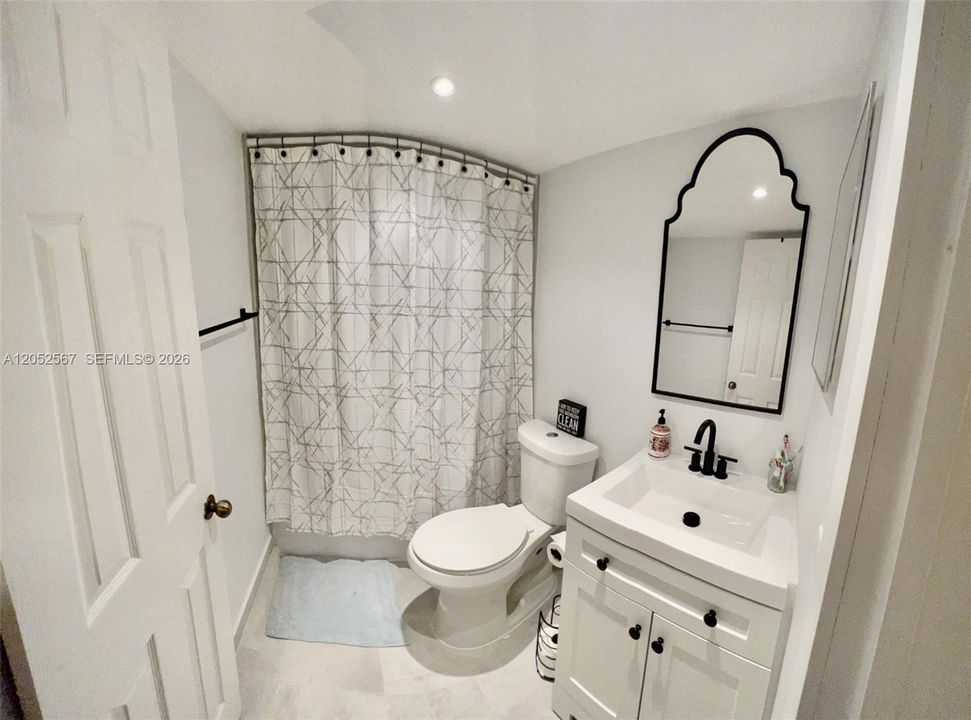 В аренду: $1,800 (2 спален, 2 ванн, 952 Квадратных фут)