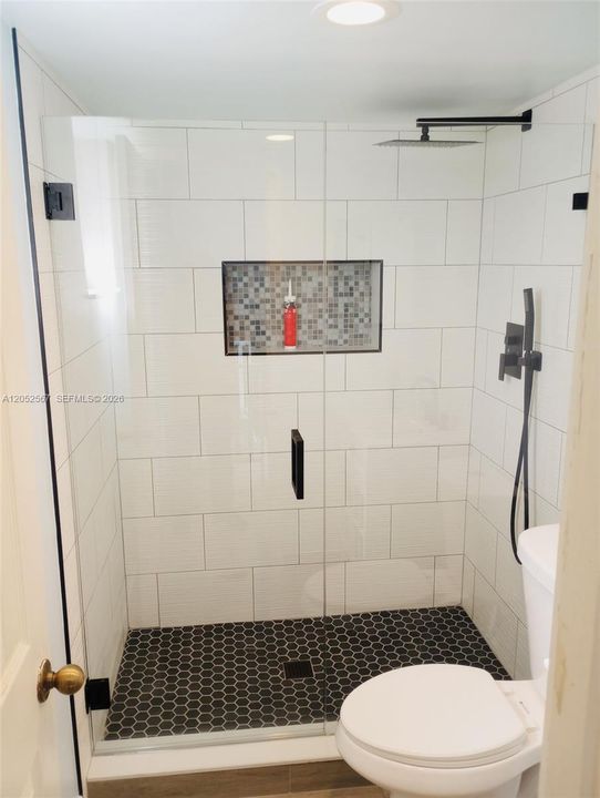 В аренду: $1,800 (2 спален, 2 ванн, 952 Квадратных фут)