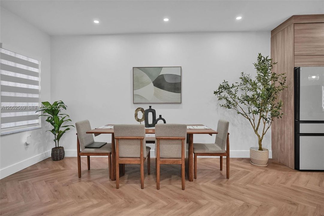 Activo con contrato: $450,000 (3 camas, 2 baños, 1416 Pies cuadrados)