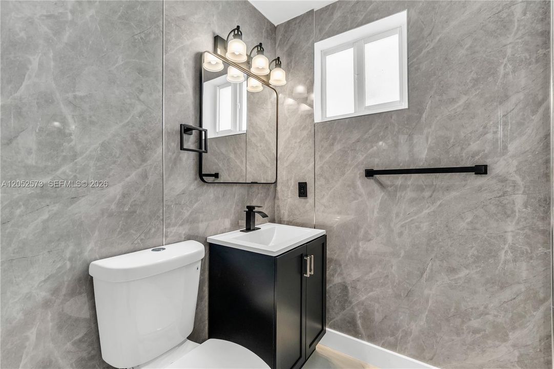 В аренду: $4,500 (3 спален, 4 ванн, 3679 Квадратных фут)