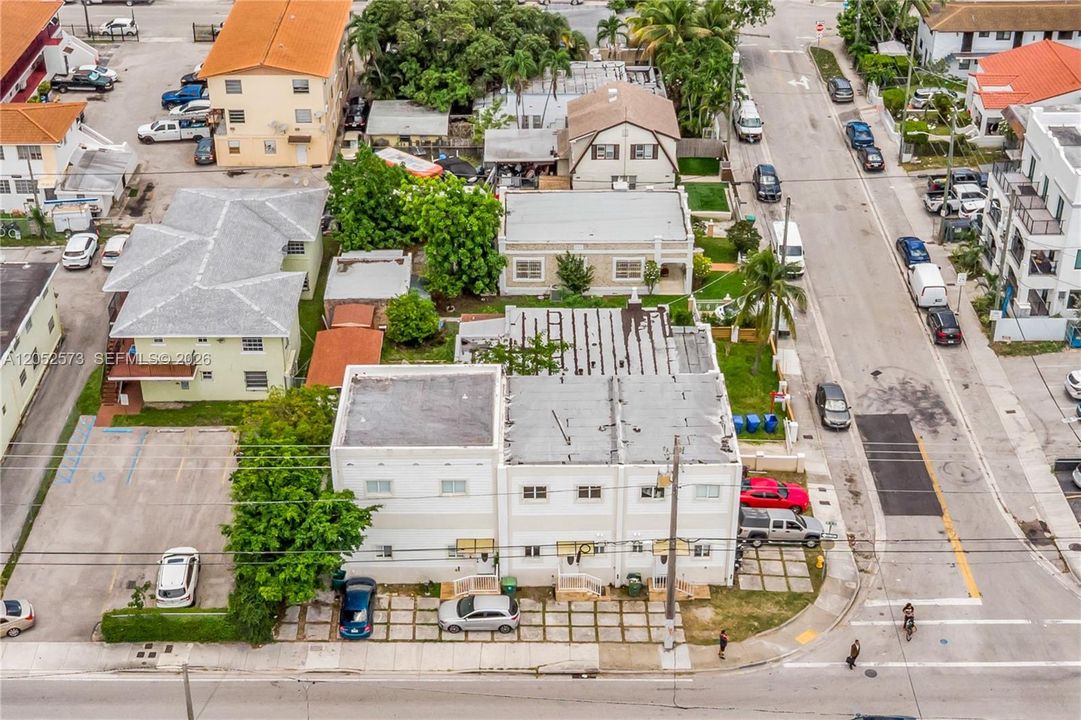 В аренду: $4,500 (3 спален, 4 ванн, 3679 Квадратных фут)