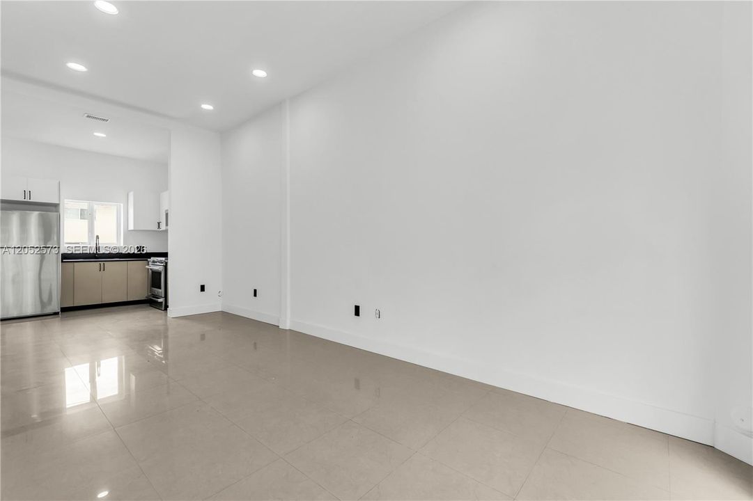 В аренду: $4,500 (3 спален, 4 ванн, 3679 Квадратных фут)