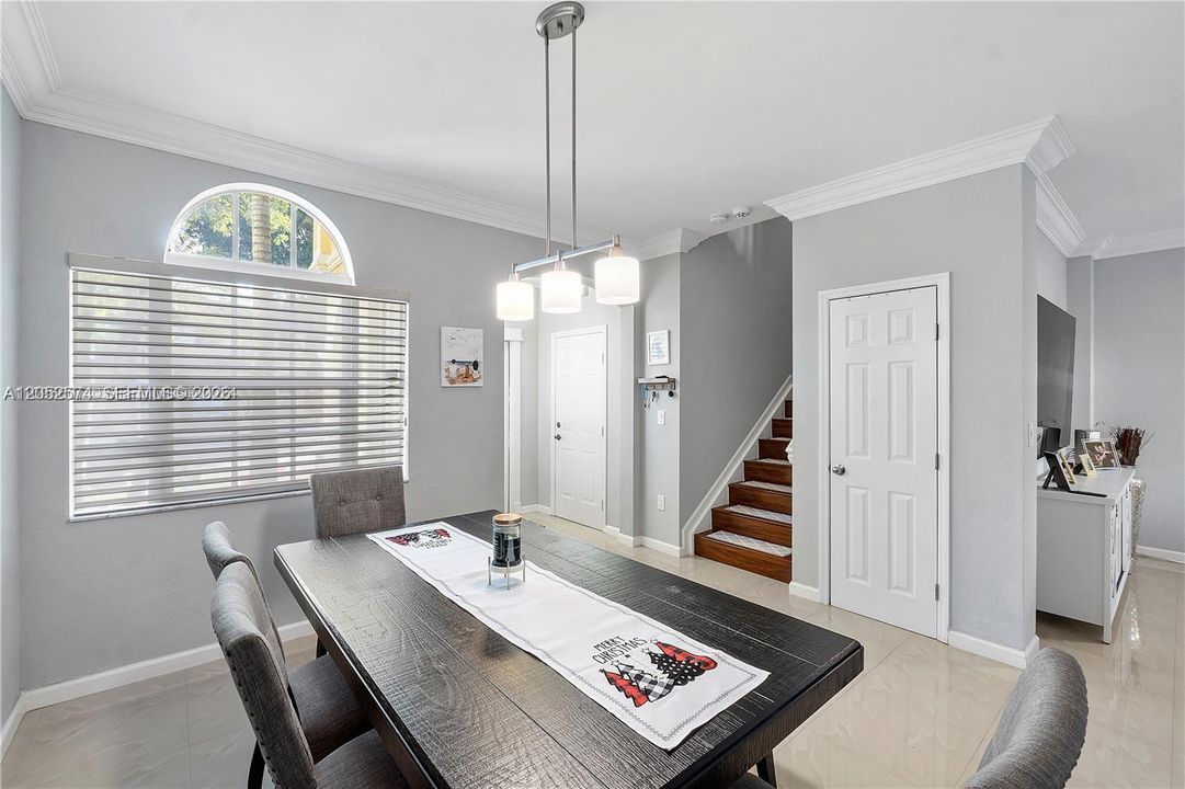 For Rent: $3,700 (3 beds, 2 baths, 1700 Square Feet)